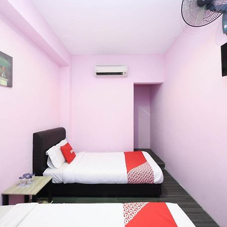 Oyo 1125 Ir Inn Hotel Skudai Exterior foto
