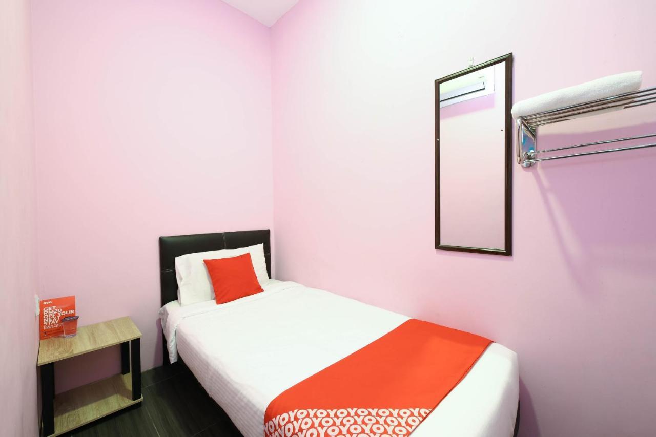 Oyo 1125 Ir Inn Hotel Skudai Exterior foto